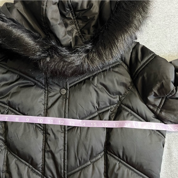 Women’s Kenneth Cole Mid Length Puffer Winter Jacket Size Medium - Picture 2 of 8